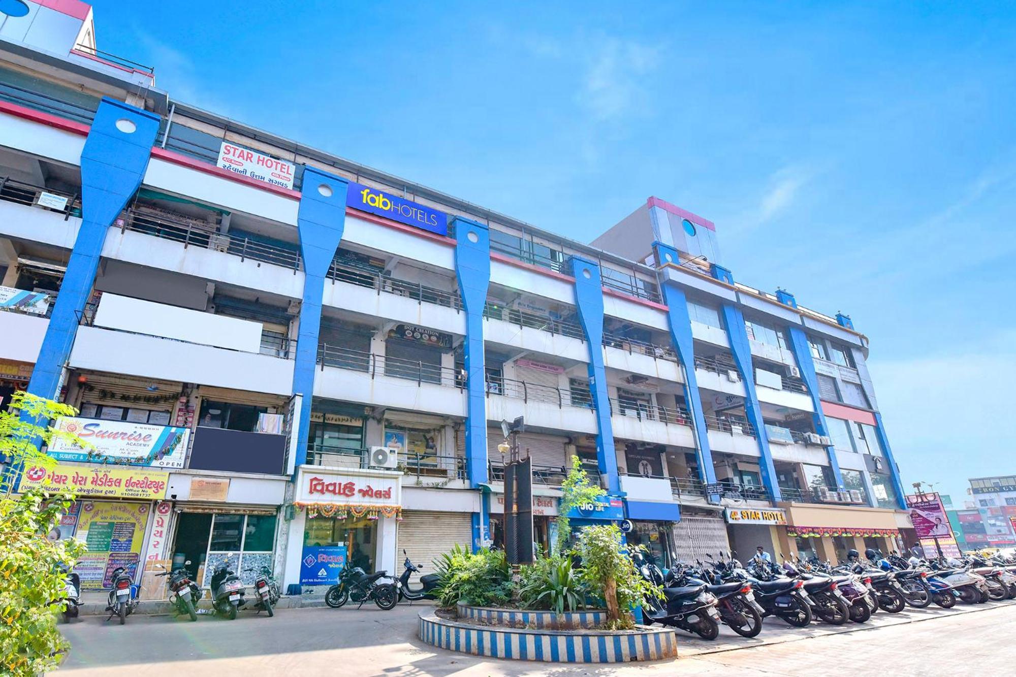 Fabhotel Star Amhedabad Dış mekan fotoğraf